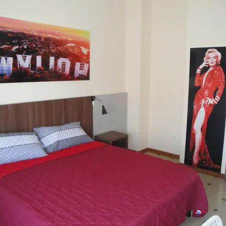 Nocleg ze śniadaniem Hollywood *